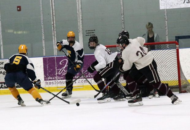 The Riverview Gabriel Richard ice hockey team earned a 2-0...