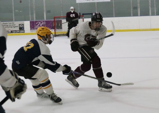 The Riverview Gabriel Richard ice hockey team earned a 2-0...