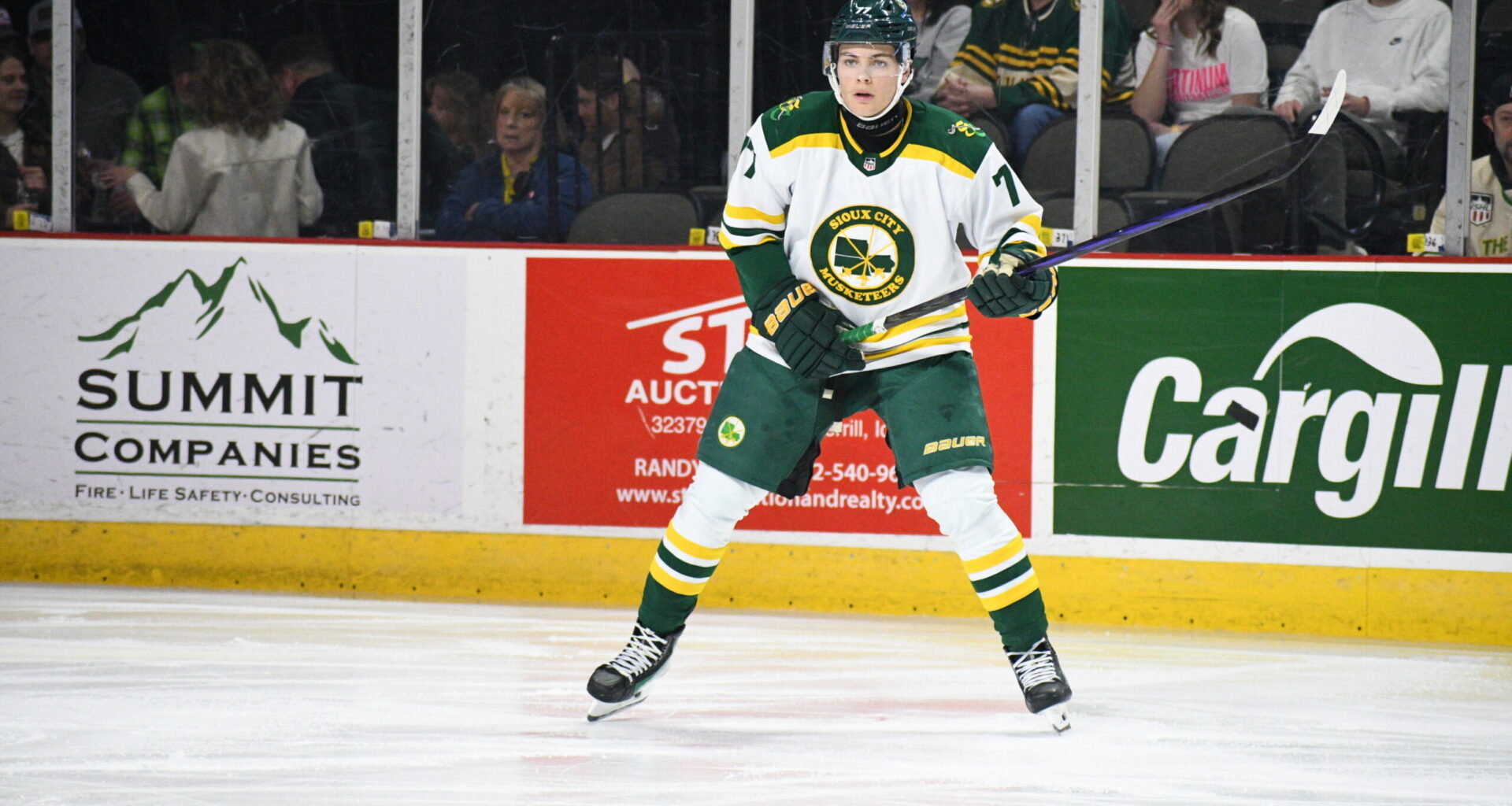 Nicolas Sykora - 2025 NHL Draft Prospect Profile - The Hockey Writers - NHL Entry Draft