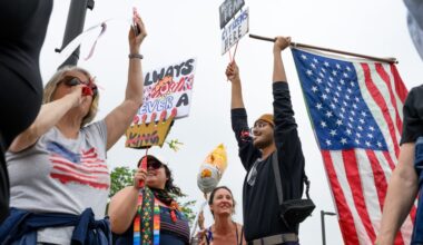 Orland Park 'No Kings' rally along La Grange Road peaceful