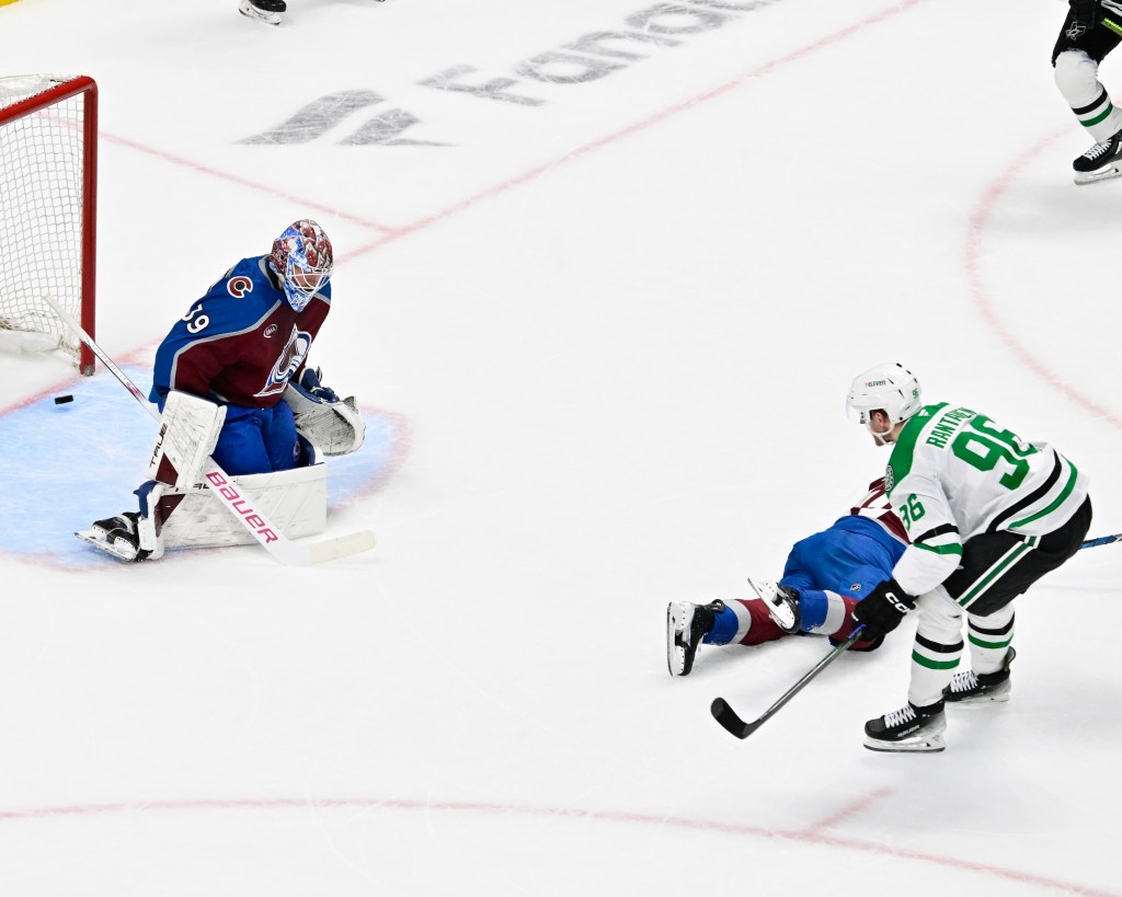 Mikko Rantanen on Ball Arena boos after 4-point night: "Didn't really hear them"