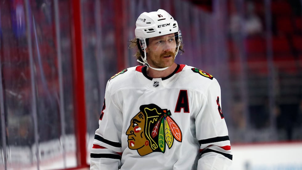 Chicago Blackhawks' Duncan Keith (2) waits for a face-off against the Carolina Hurricanes...