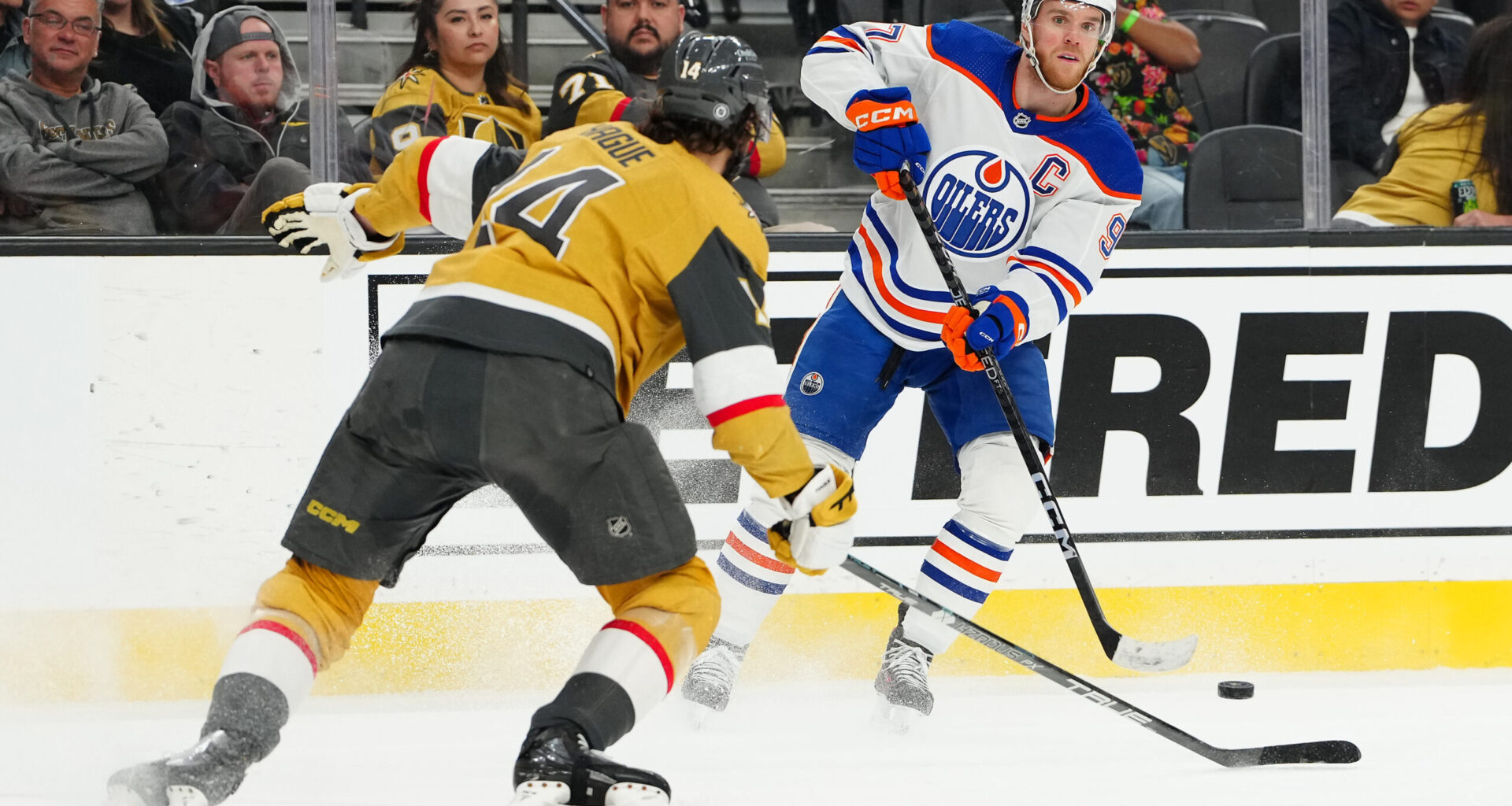 Nashville Predators Acquire Defenceman and Sign Him to a New Contract