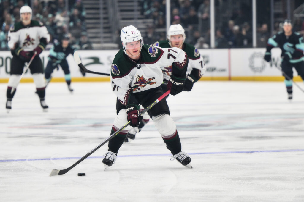 Bruins Sign Victor Soderstrom