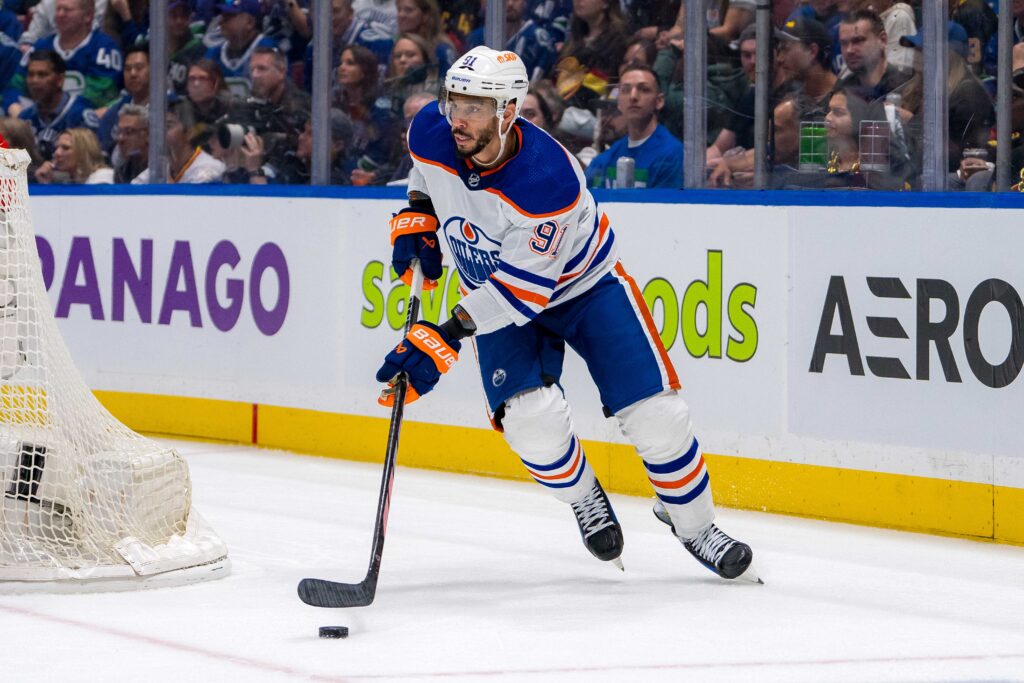 Canucks Acquire Evander Kane From Oilers