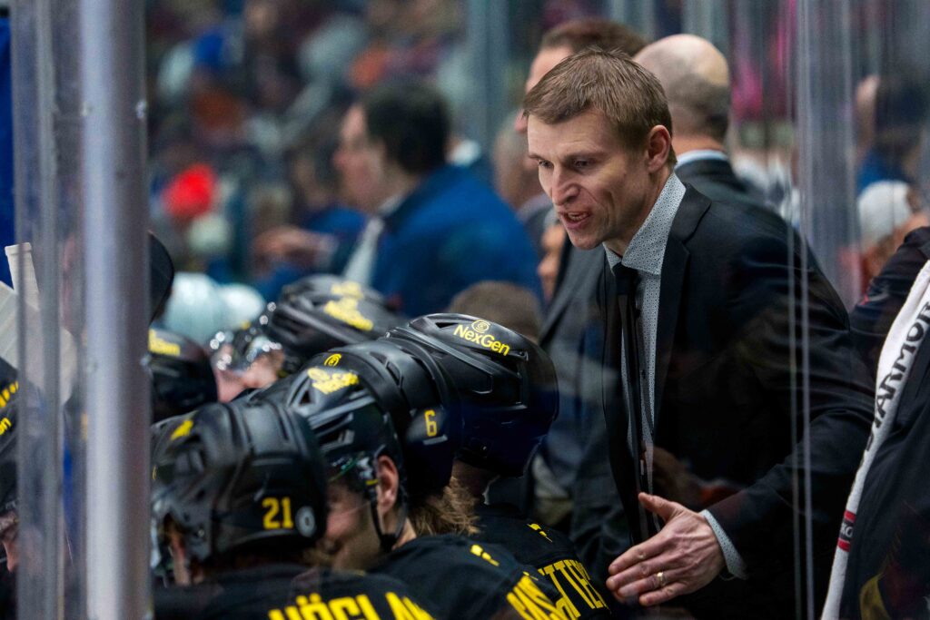 Flyers To Hire Yogi Svejkovský As Assistant Coach