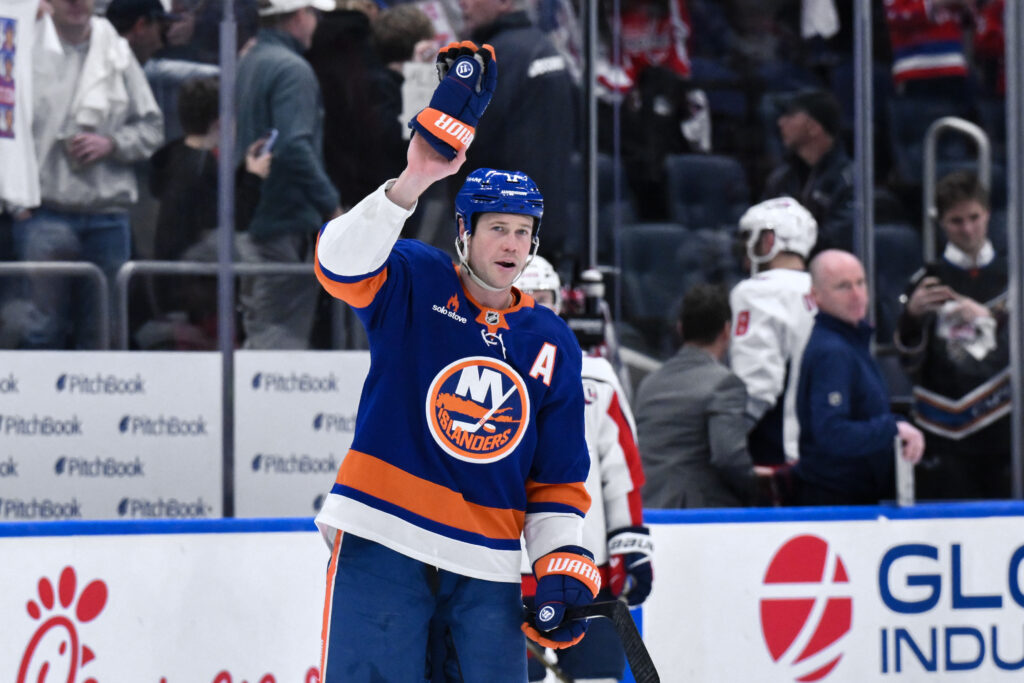 Matt Martin Announces Retirement, Joins Islanders Front Office