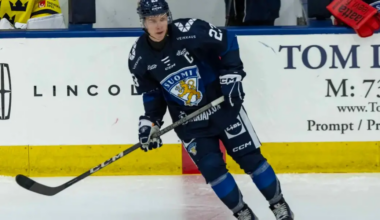 Detroit Red Wings Sign 19-Year-Old Forward to ELC