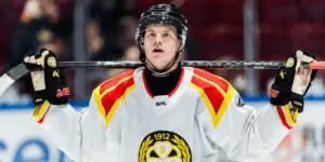 Victor Soderstrom skating in the SHL