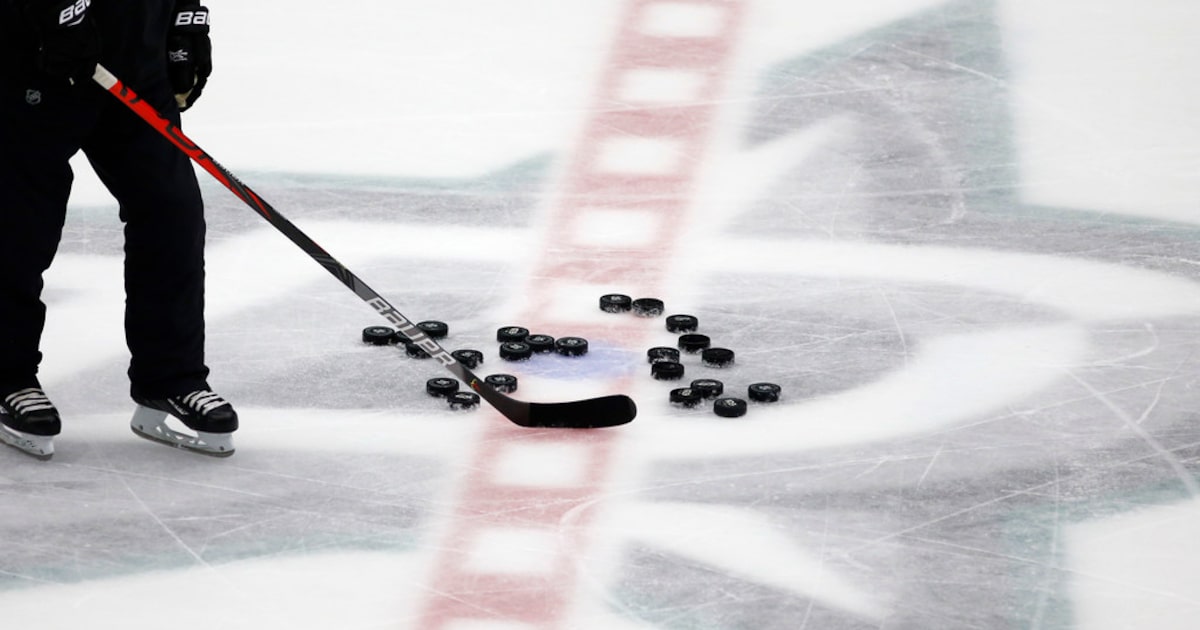 Dallas Stars sign forward Cameron Hughes to two-year, two-way contract extension