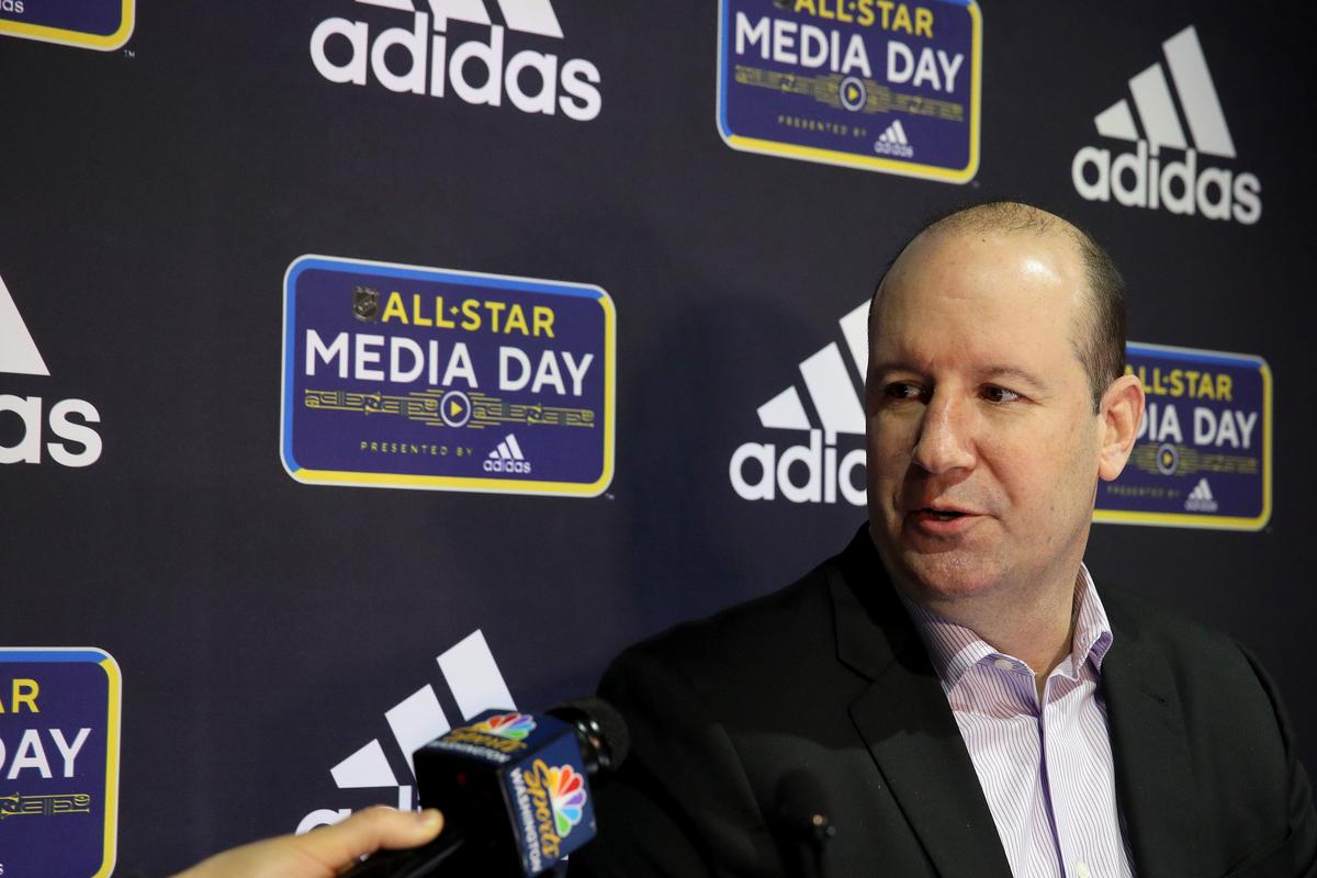 Flyers to Hire Ex-Capitals Coach Reirden to Round Out Assistant Coaching Staff