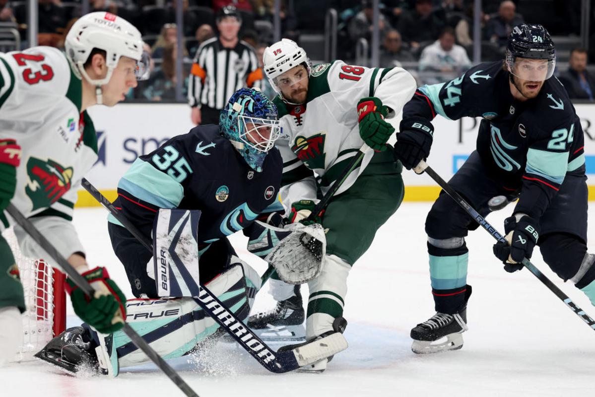 Florida Panthers Acquire Tarasov and Gaudreau land in Seattle