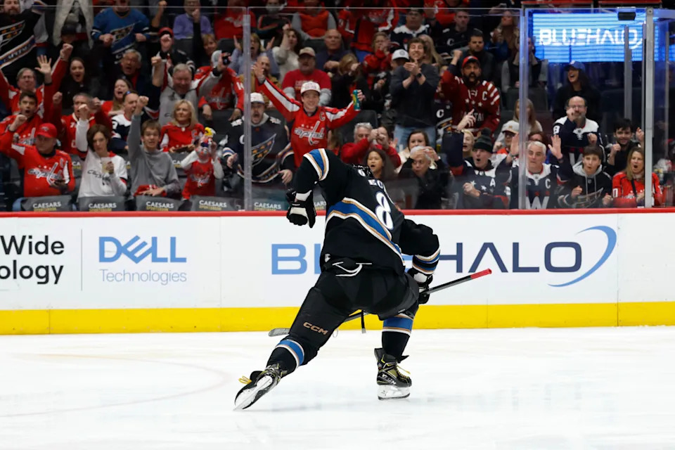 Washington Capitals left wing Alex Ovechkin (8) celebrates after scoring goal No. 896 against the Columbus Blue Jackets.Geoff Burke-Imagn Images