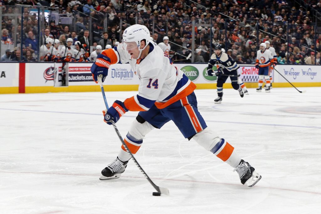 Snapshots: Islanders, Andersson, Hrabal, Jedlicka