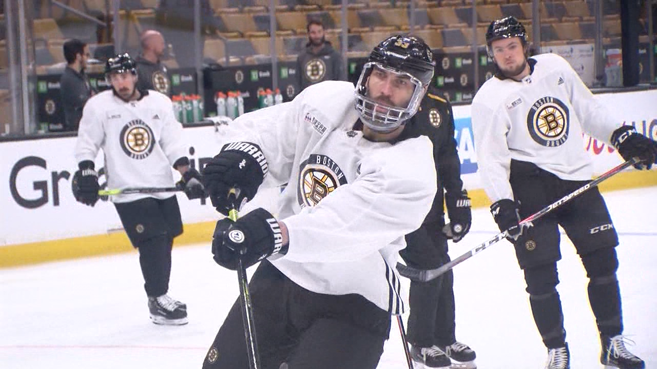 Former Bruins Captains Zdeno Chara, Joe Thornton Elected To 2025 Hockey Hall of Fame Class