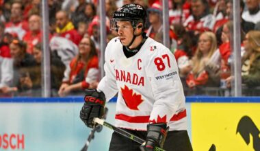Sidney Crosby joins Team Canada
