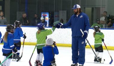 Lightning legend Pat Maroon helps at girls' summer hockey camp