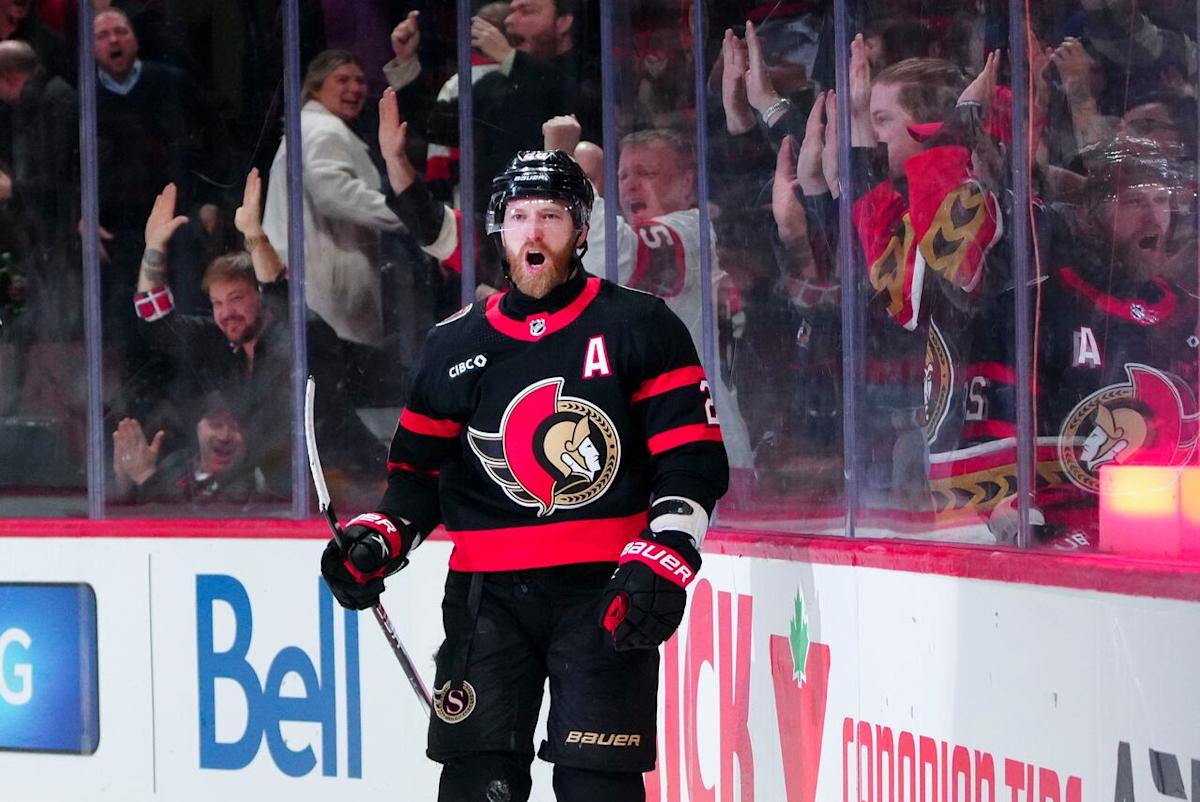 Ottawa Senators re-sign veteran forward Claude Giroux to 1-year deal