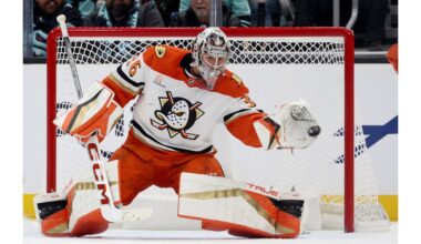 Ducks trade goalie John Gibson to Red Wings – Orange County Register