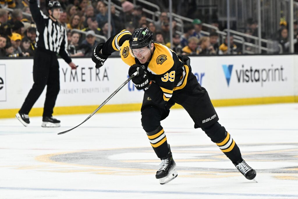 Bruins Agree To Terms On Extension With Morgan Geekie