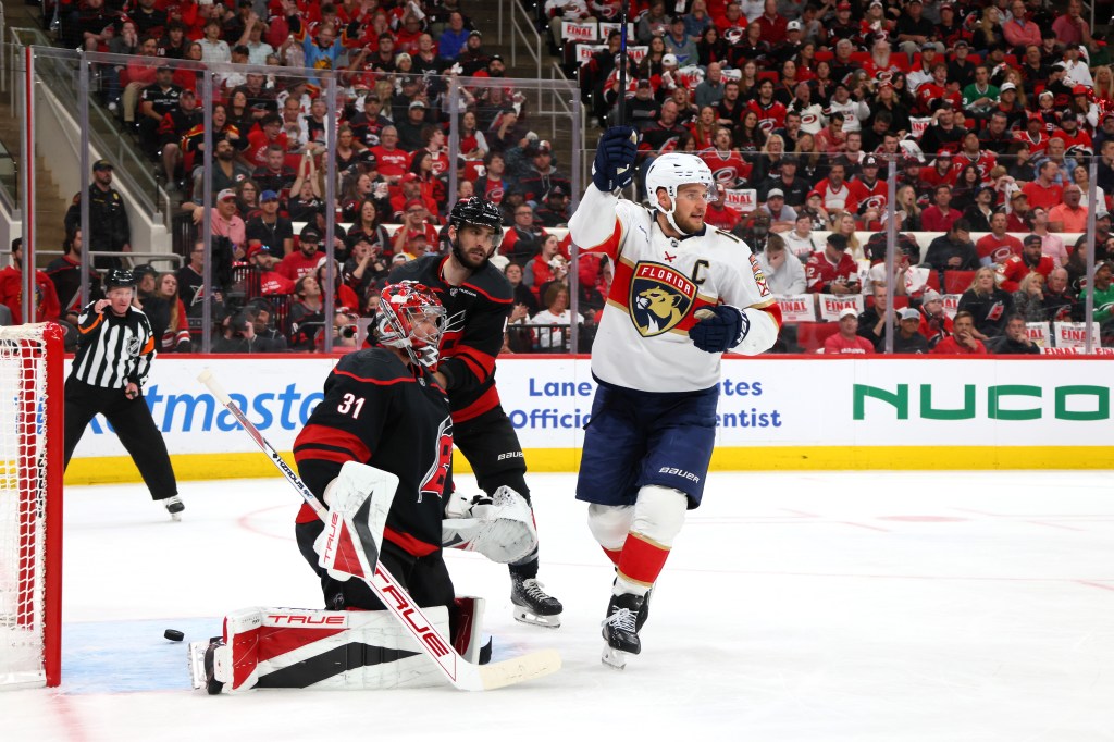 Florida Panthers hockey player celebrating a goal.