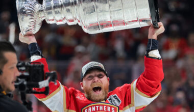 Stanley Cup playoffs MVP re-signs with Panthers on risky contract