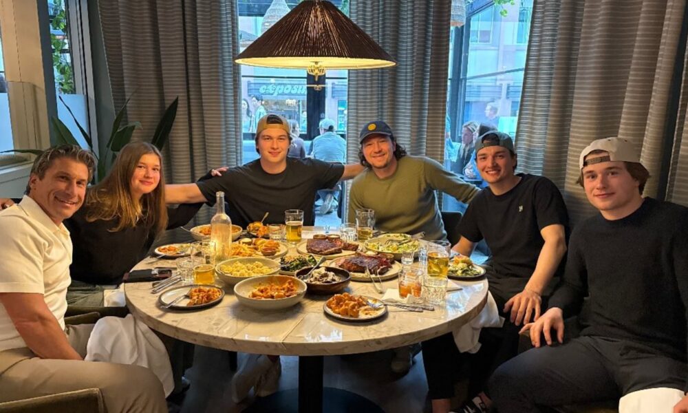 SJHN Daily: Toffoli Celebrates Celebrini's 19th Birthday, Eklunds Open Ice Rink