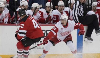 Larkin scores his 30th of the season as Red Wings down Devils