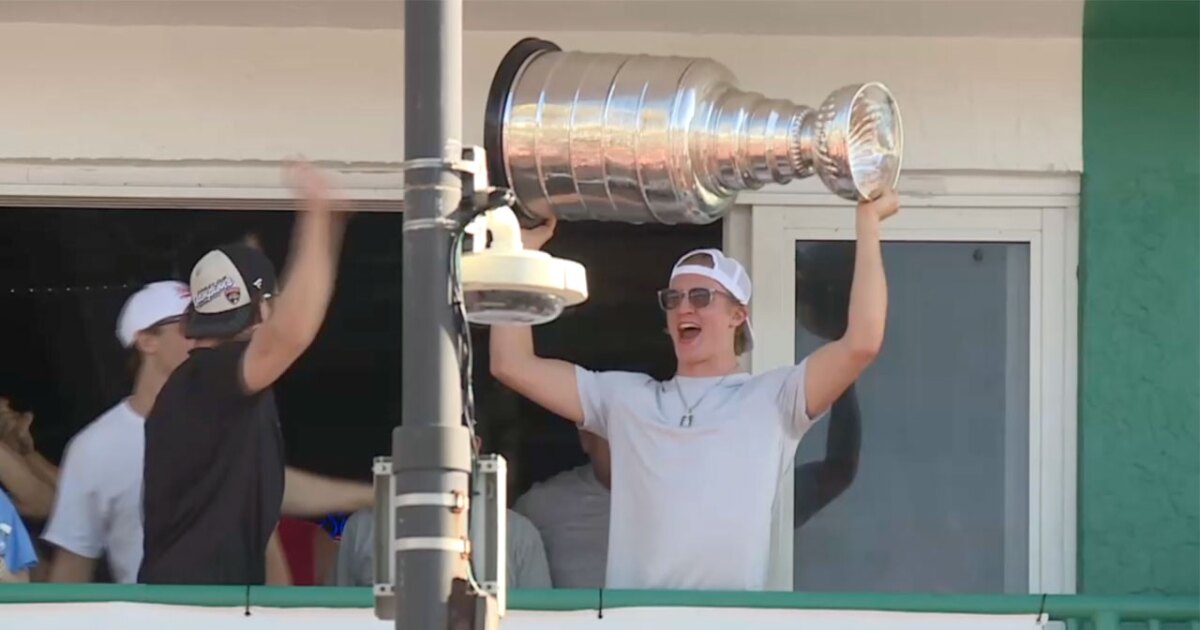 LIVE: Florida Panthers, fans celebrate at Elbo Room on Fort Lauderdale Beach - WPTV