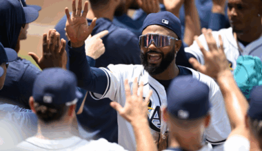 Amid sales talks, Tampa Bay Rays narrow AL East gap