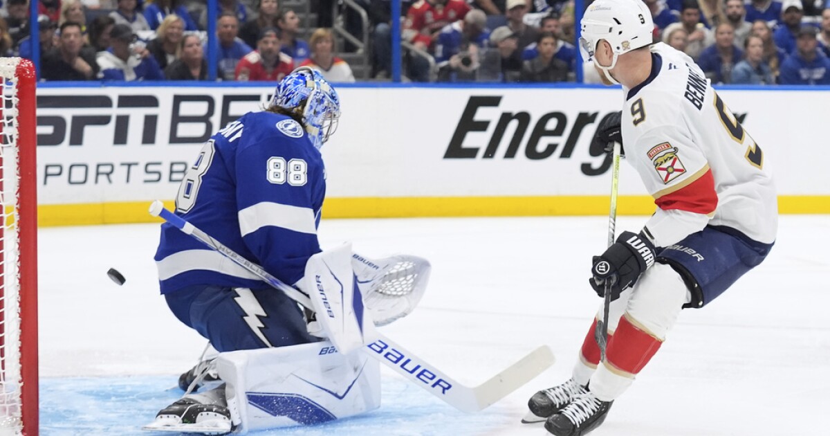 Panthers outmuscle Lightning in series opener