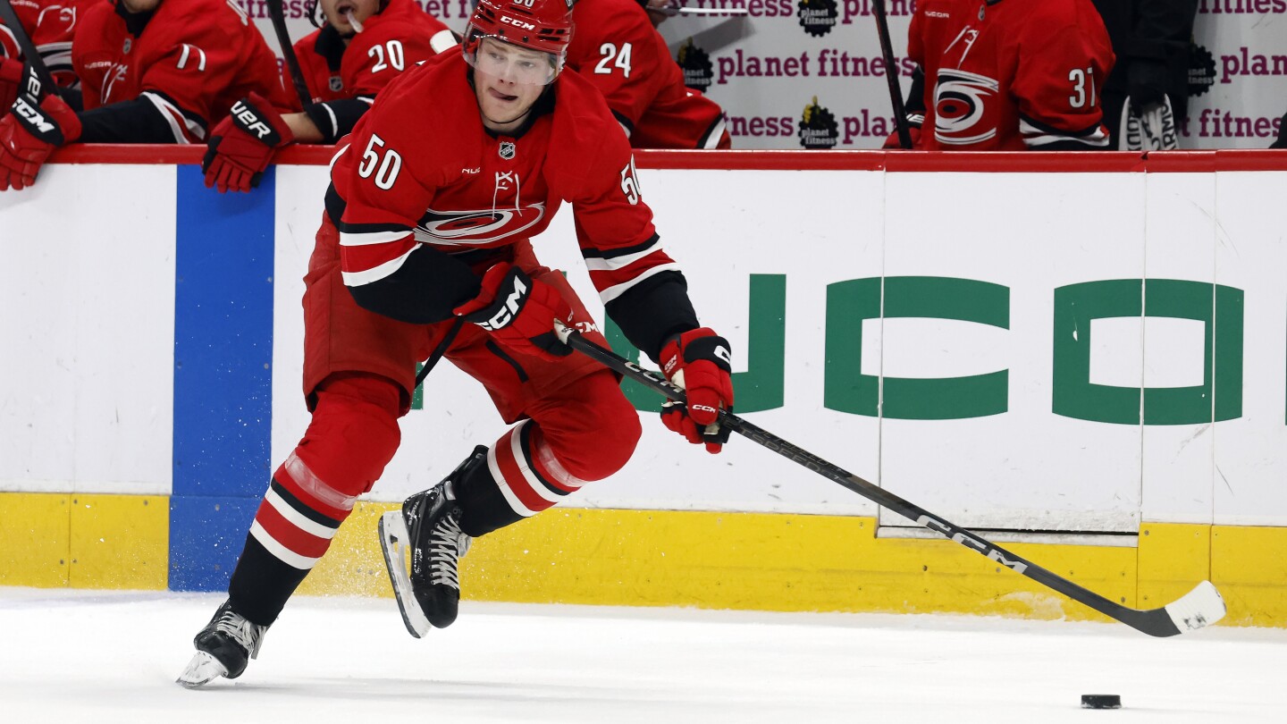 Carolina Hurricanes re-sign Eric Robinson to a 4-year, $6.8M contract