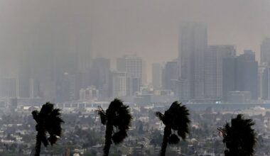 NHL postpones LA Kings' home game against Calgary due to wildfires while NFL, NBA monitor situation