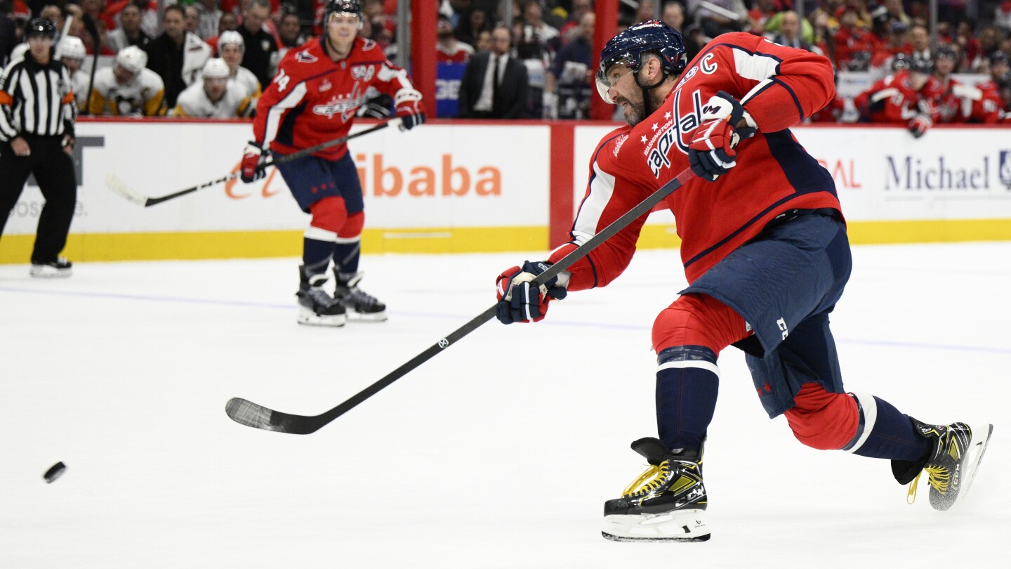 Alex Ovechkin is expected to miss 4 to 6 weeks with a broken left leg
