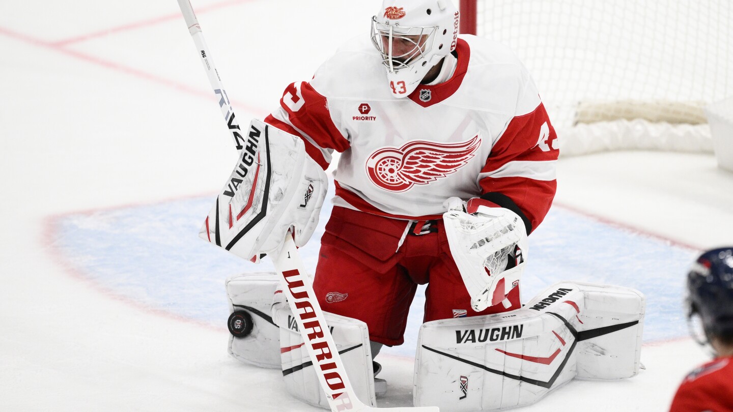 Red Wings goalie Petr Mrazek exits in first period at Utah with injury