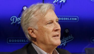 Lakers selling majority ownership of franchise to Dodgers owner