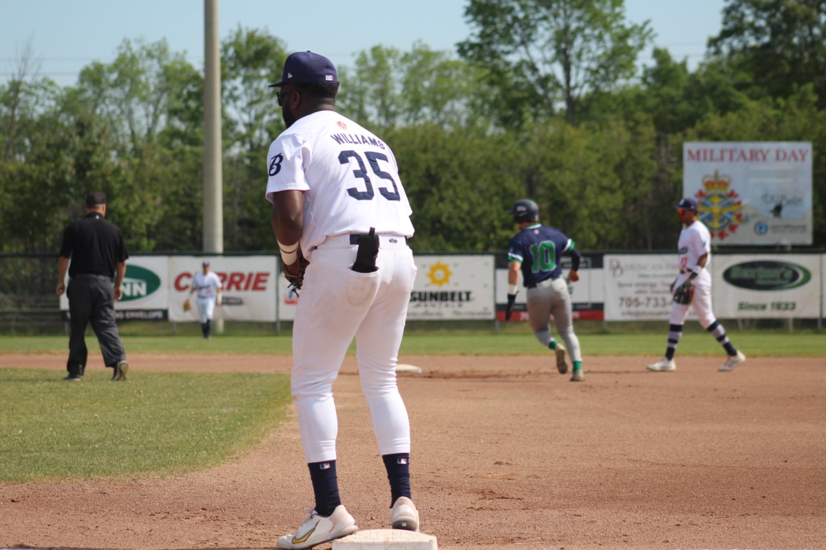 Jackfish rocked by Maple Leafs; offence shines in busy Saturday across the IBL