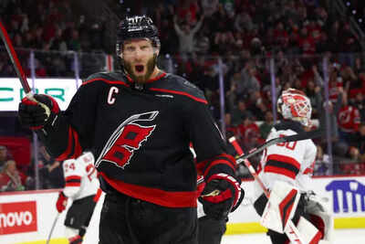 Jordan Staal criticizes Hurricanes’ performance after devastating Game 2 loss to Florida Panthers