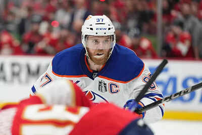 What Connor McDavid’s mindset looks like now, according to insiders' view on Oilers contract extension drama