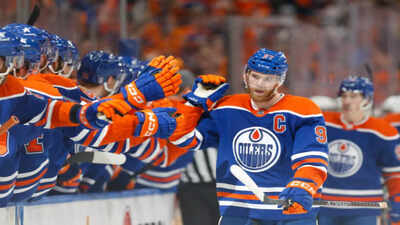 Edmonton Oilers face crucial offseason with Connor McDavid extension and Kris Knoblauch decision pending