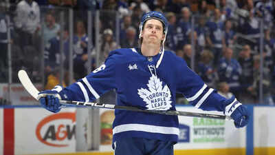 Boos or standing ovation? Mitch Marner’s January return to Toronto could get ugly