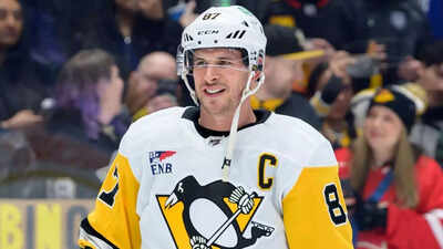 Time to walk away? NHL analyst stirs controversy by claiming Sidney Crosby could be 'aged out' of Penguins rebuild