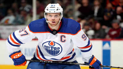 Connor McDavid contract delay worries 91-year-old hockey icon Stan Fischler: Is he losing faith in Oilers?