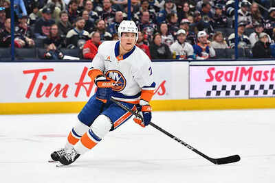 Maxim Tsyplakov dodges arbitration with Islanders in rare post-rookie NHL $4.5M deal settlement