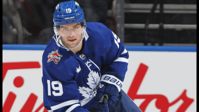 Toronto Maple Leafs struggling to trade veteran forward Calle Jarnkrok amid salary cap crunch