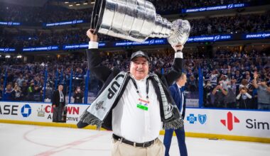 Tampa Bay Lightning Owner Gives Employees $66,000 Bonuses
