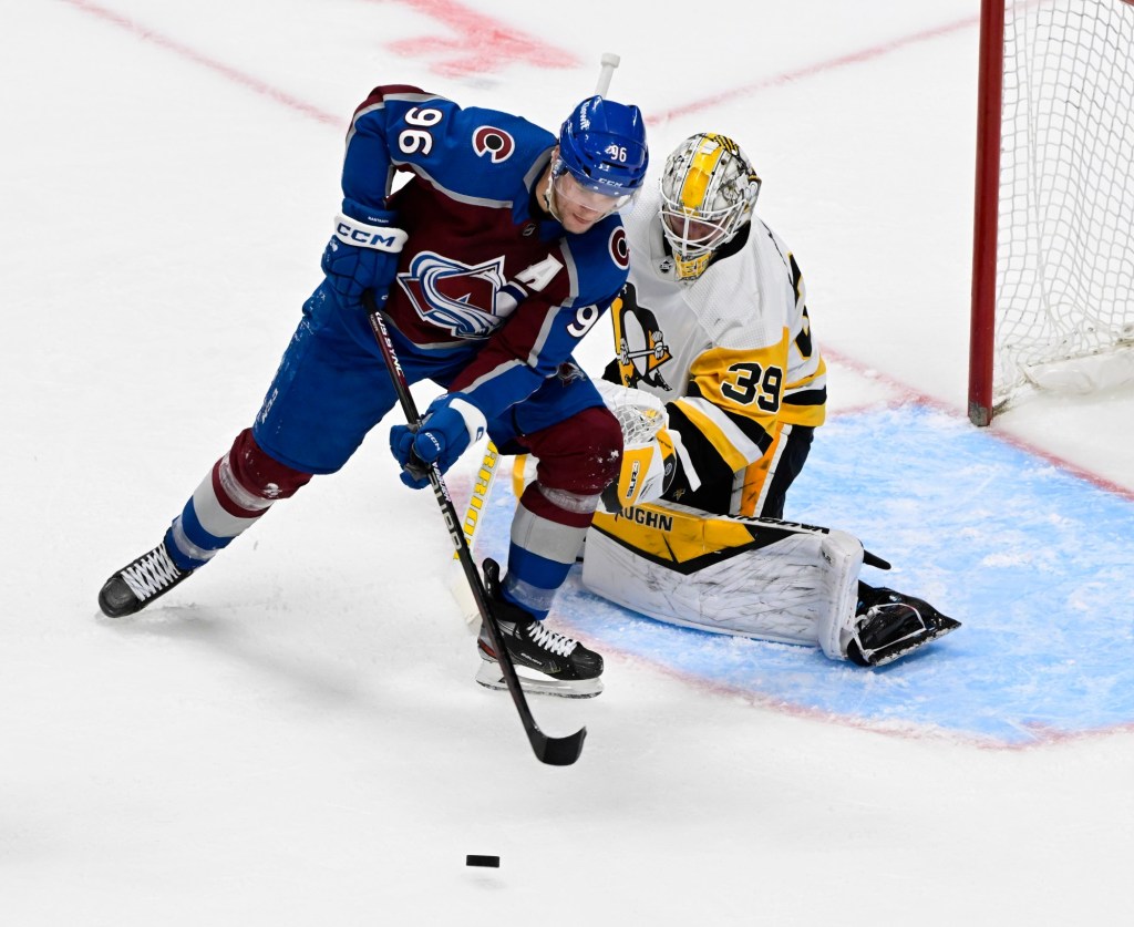 San Jose Sharks acquire Alex Nedeljkovic from Pittsburgh Penguins