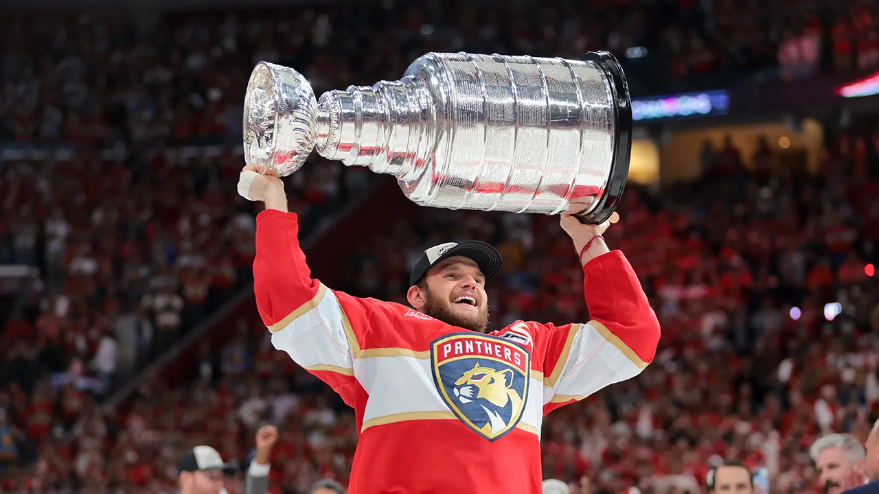 Panthers captain Aleksander Barkov discusses Stanley Cup threepeat motivation