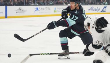 Jaden Schwartz has a hat trick in the Kraken's 4-2 victory over the Kings