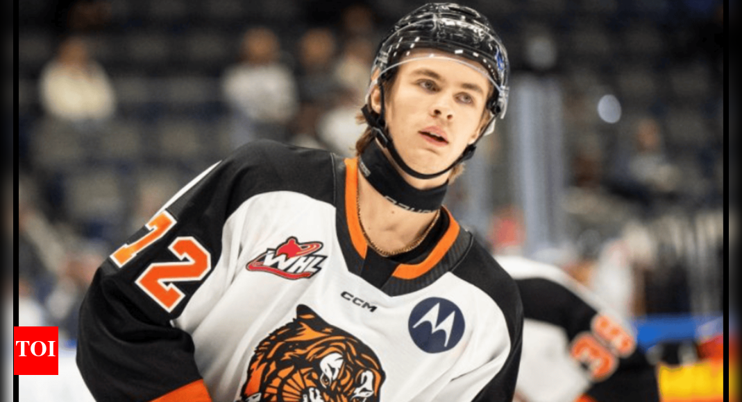 NHL draft favorite Gavin McKenna chooses Penn State after $700K NIL offer | NHL News